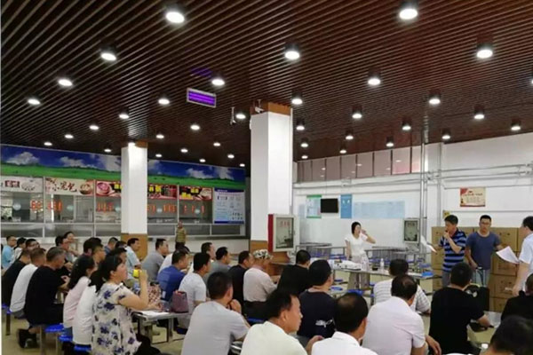 辛集市學(xué)校配備農藥殘留檢測儀